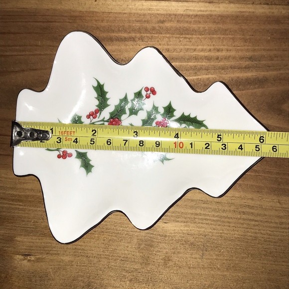 Porcelain Painted Tree Plate York Distribution Co Vintage Christmas Collectible - Picture 6 of 9